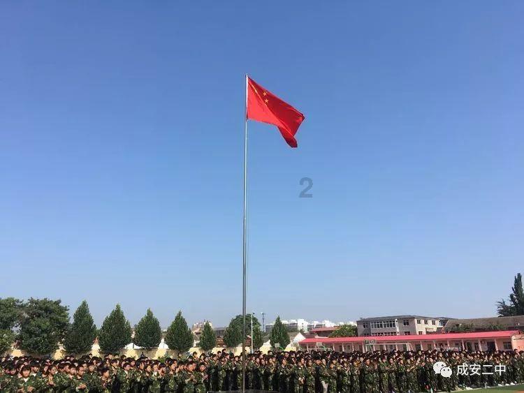 时尚芭比做美甲